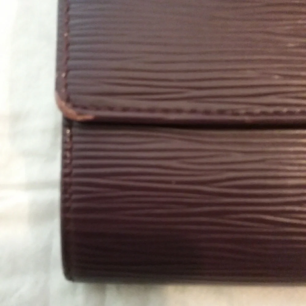 LOUIS VUITTON Epi Long Wallet, Plum EUC - Picture 3 of 13